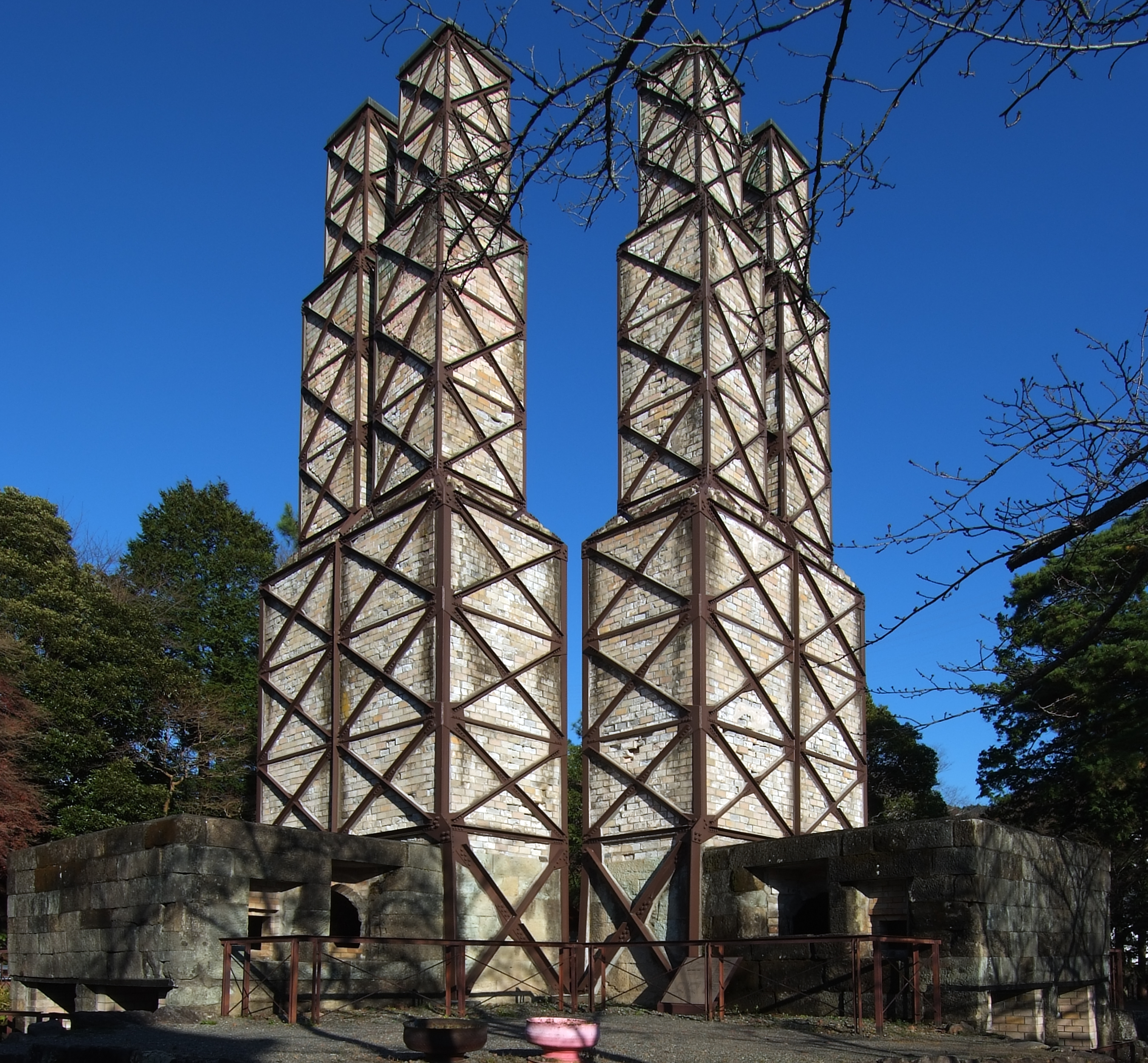 韮山反射炉の全景